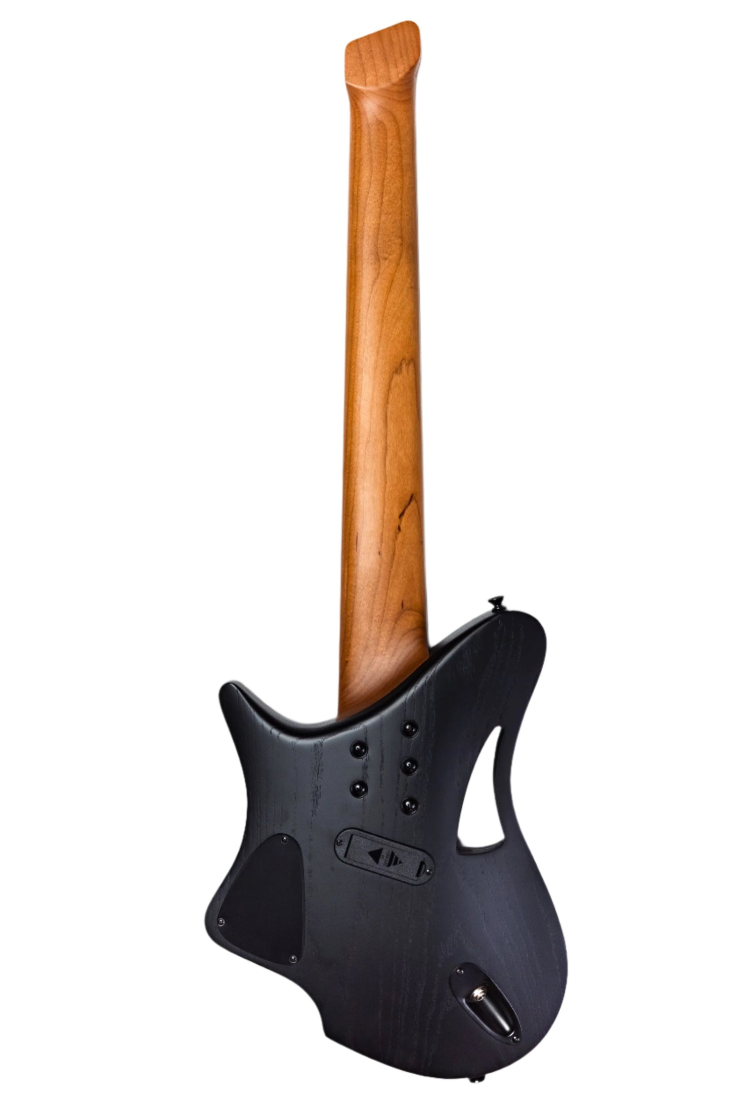 VETUS 8 | ONYX BLACK